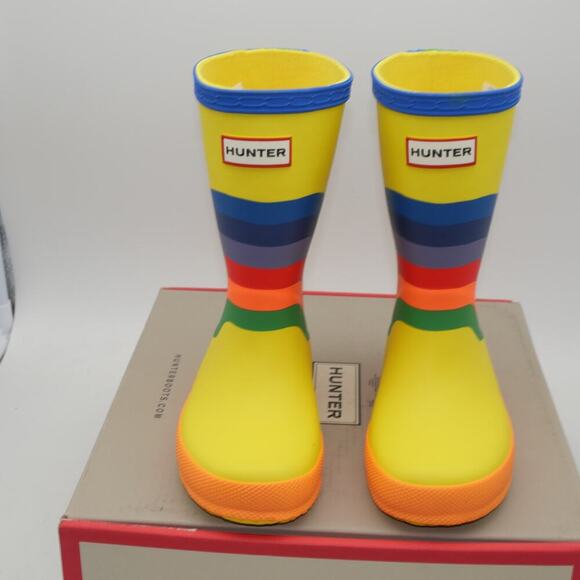 NEW Hunter Kids First Classic Yellow Wiggle Rainbow Rain Boots Big Kids 2 - Picture 2 of 9